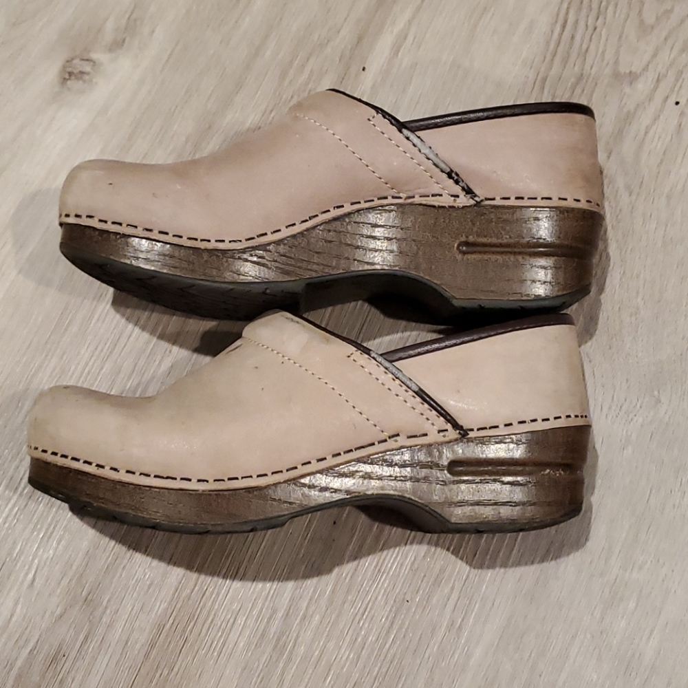 Dansko clogs - Picture 7 of 12